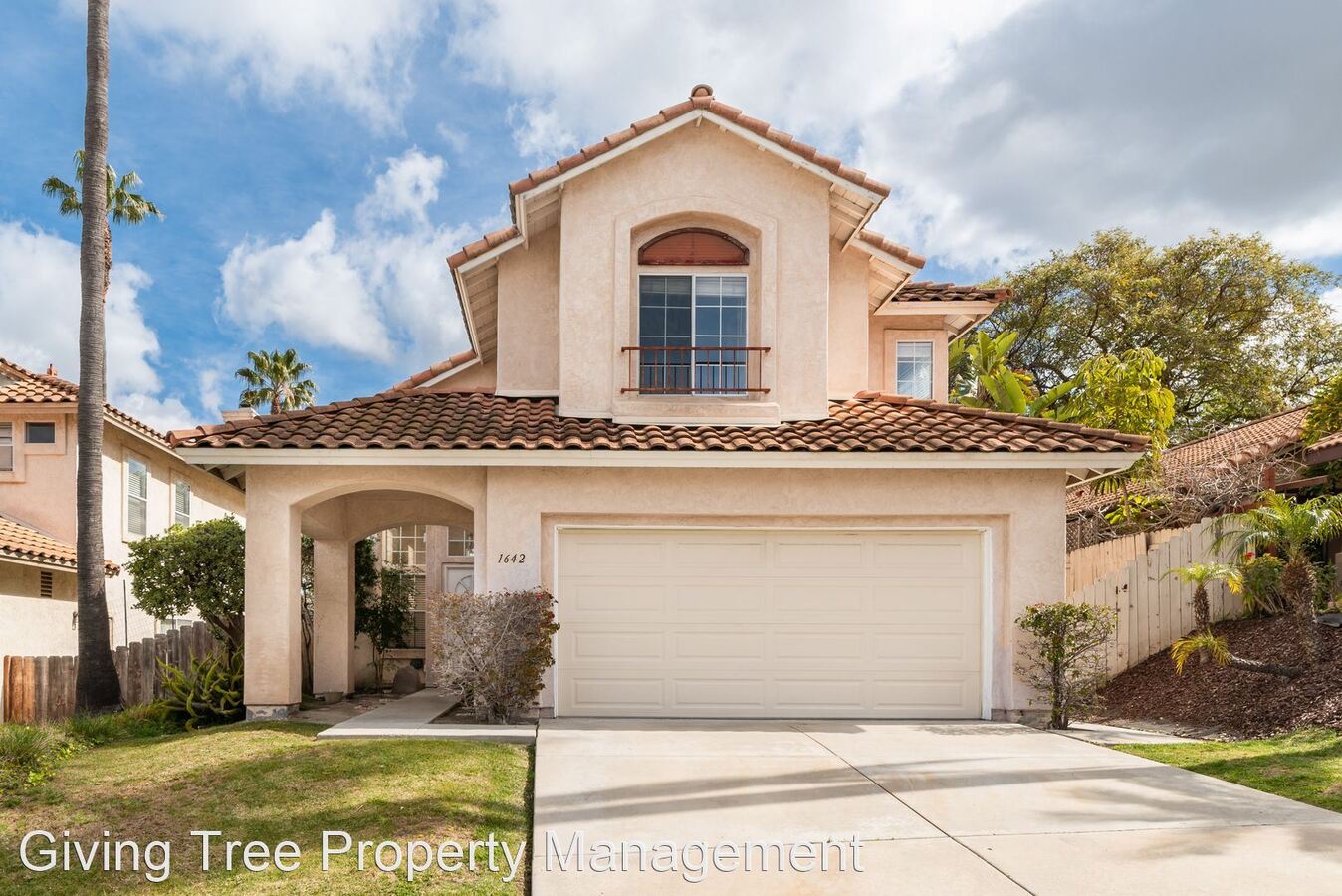 1642 Calle Las Casas Oceanside, CA House for Rent Rentable