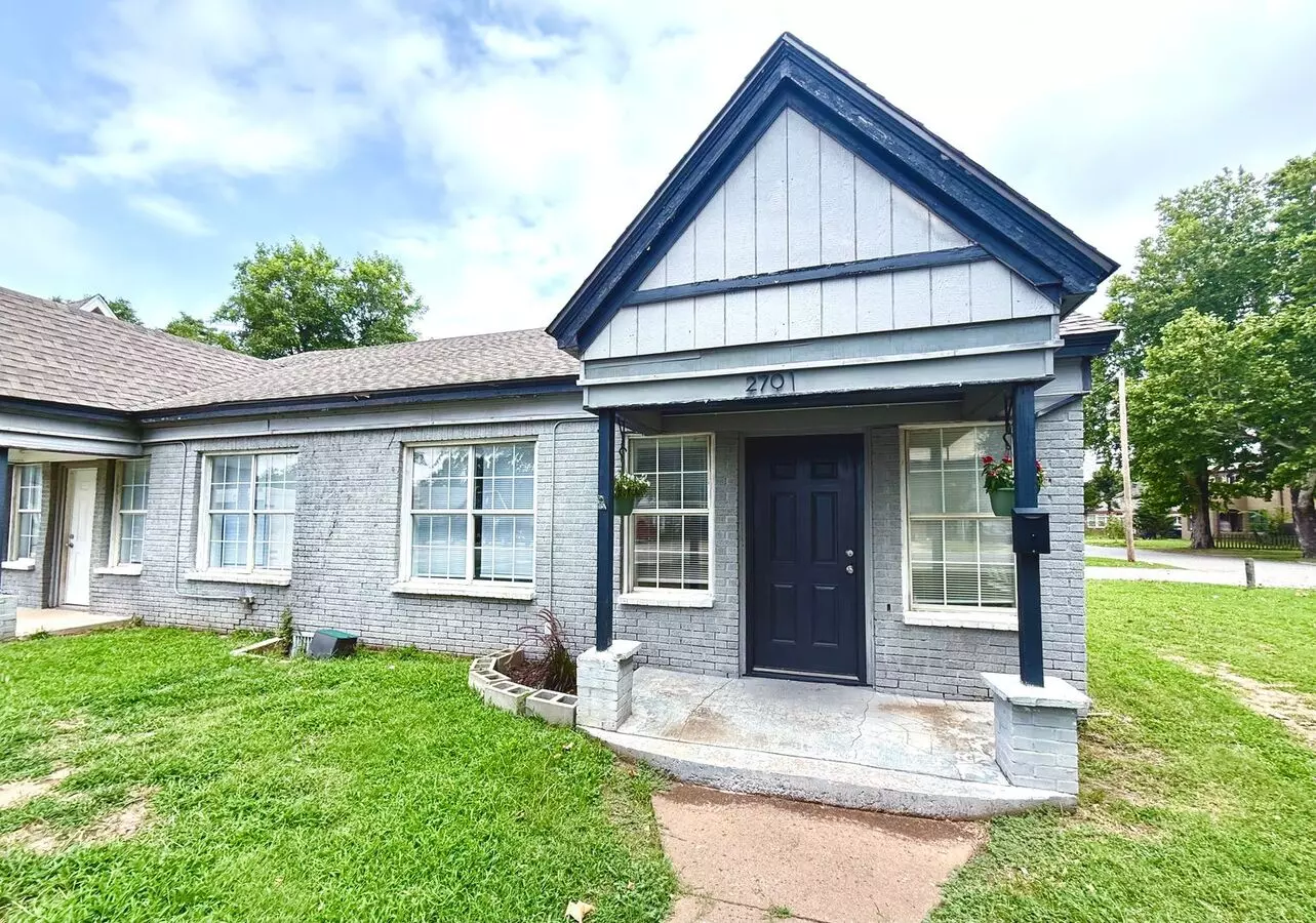 Large 2bd 1ba Duplex With Located In Historic Crestwood Neighborhood!! House for rent in Oklahoma City, OK