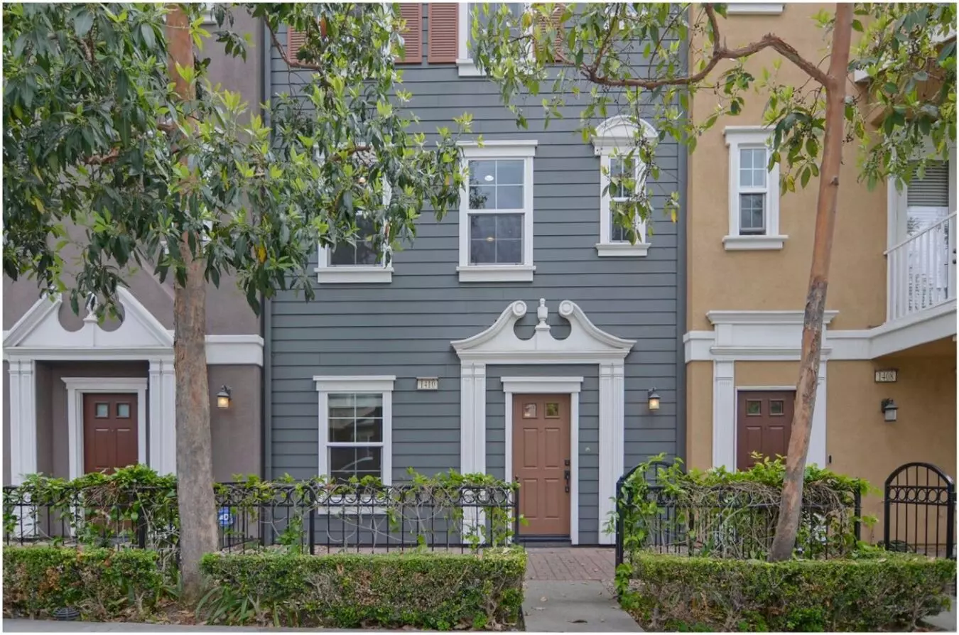 Spectaular Tustin Condo!! House for rent in Tustin, CA