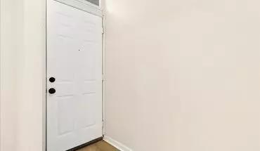 4 of 22 Russell Blvd -4045 Apartment for rent in St Louis, MO