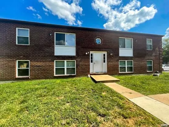 Mount Everest Dr 313 / 317 Apartment for rent in Fenton, MO