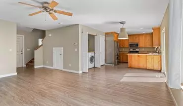 3 of 17 Charming 3 Bedroom / 2.5 Bath House In Southwest Newberg House for rent in Newberg, OR