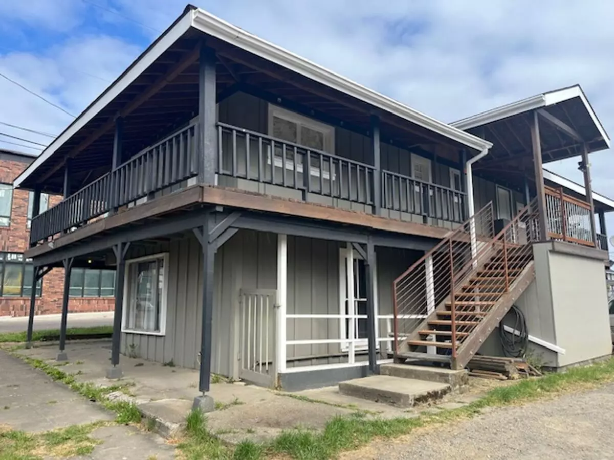 For205 Apartment for rent in Carlton, OR