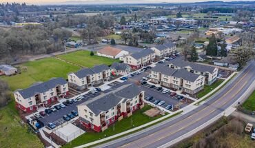 1933 College St Apartment for rent in Philomath, OR