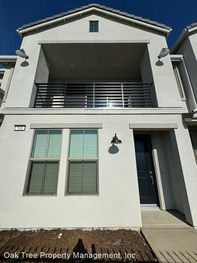 566 Mahogany (spruce & Peach) House for rent in Clovis, CA
