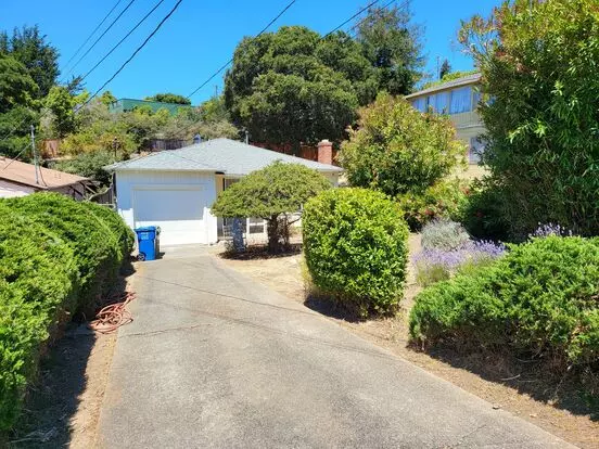 Single Story Home Located In The Hills Of El Cerrito Apartment for rent in El Cerrito, CA