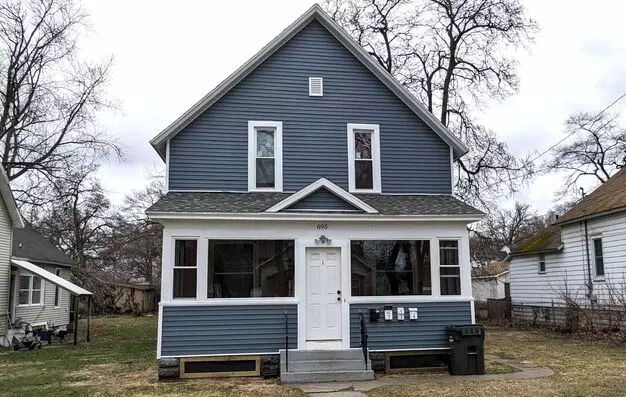 695 W Dale Ave Apartment for rent in Muskegon, MI