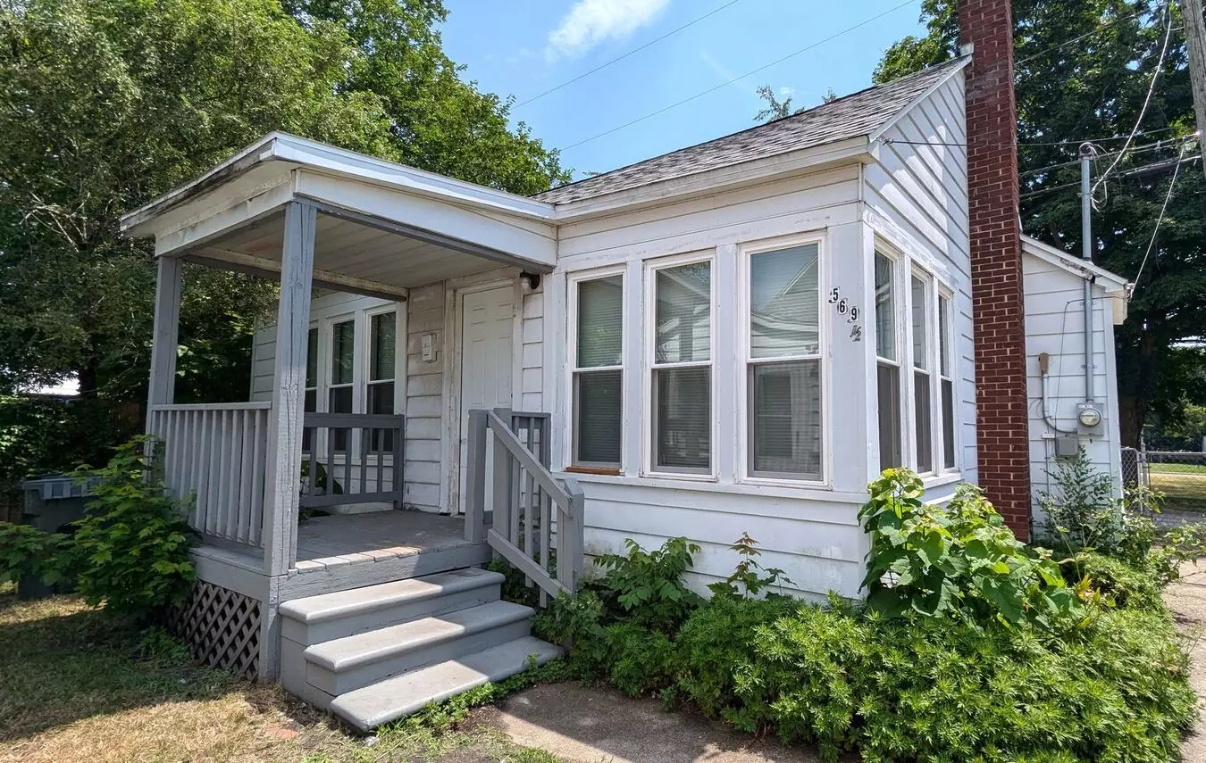 569 Webster Apartment for rent in Muskegon, MI