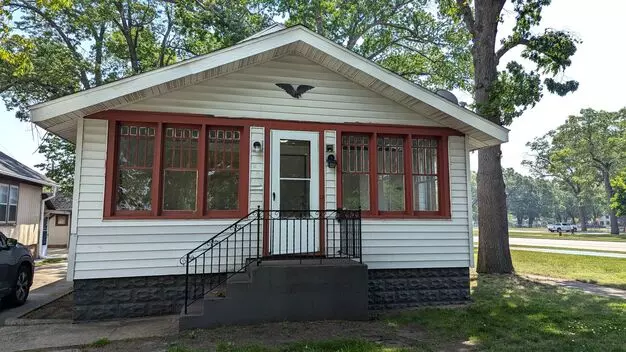1784 Hoyt, 3 Bedroom With Garage, Basement And Fenced In Yard Apartment for rent in Muskegon, MI