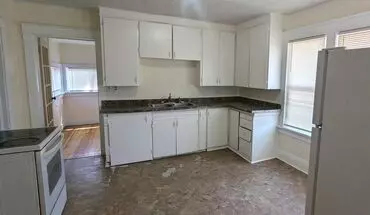 5 of 14 1784 Hoyt, 3 Bedroom With Garage, Basement And Fenced In Yard House for rent in Muskegon, MI