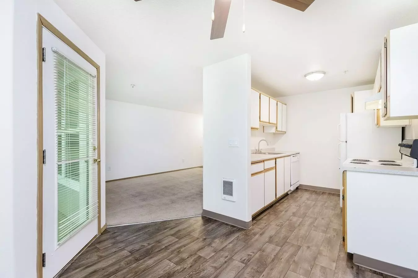 Oak Creek Meadows Apartment for rent in Aloha, OR