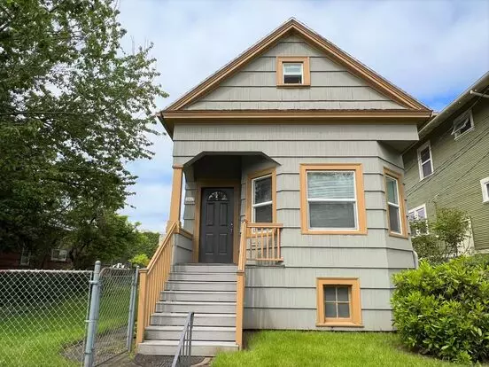 3807 Ne Cleveland Avenue ~ Elegant Vintage Home! Apartment for rent in Portland, OR 3807 Ne Cleveland Avenue ~ Elegant Vintage Home! Apartment for rent in Portland, OR