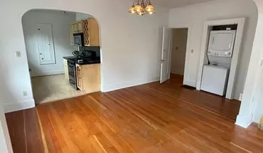 2 of 9 2442 SW 5Th Ave Apartment for rent in Portland, OR