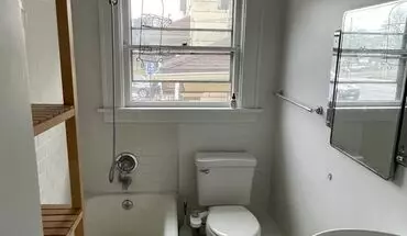 5 of 9 2442 SW 5Th Ave Apartment for rent in Portland, OR