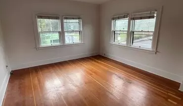 4 of 9 2442 SW 5Th Ave Apartment for rent in Portland, OR