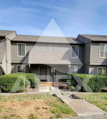 Beautiful 2bd - 1.5 Bath Condo In West Knox W/garage! Apartment for rent in Knoxville, TN Beautiful 2bd - 1.5 Bath Condo In West Knox W/garage! Apartment for rent in Knoxville, TN