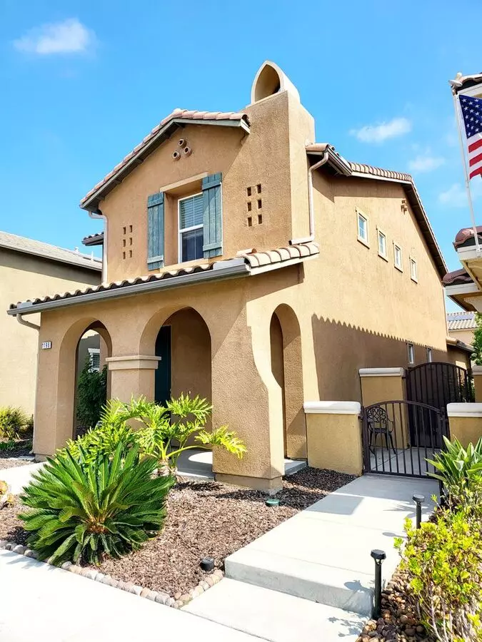 Otay Ranch 3 Bedroom 2.5 Bath 1917 Sqft 2 Car Garage, Beautiful! House for rent in Chula Vista, CA