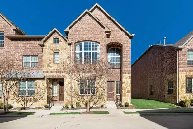 A Must See Townhome! Lewisville Isd Apartment for rent in Carrollton, TX