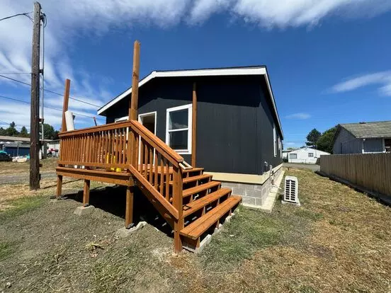 Brand New 3 Bedroom House Apartment for rent in Winston, OR