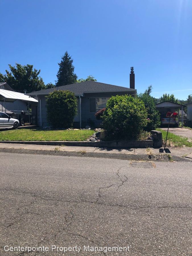 1487 NW Eden Ave Roseburg, OR House for Rent