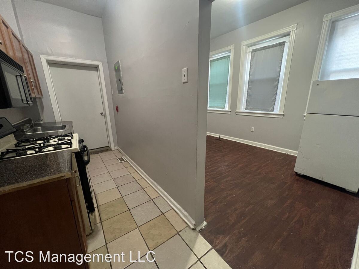 141 W Seymour St Philadelphia, PA Apartment for Rent