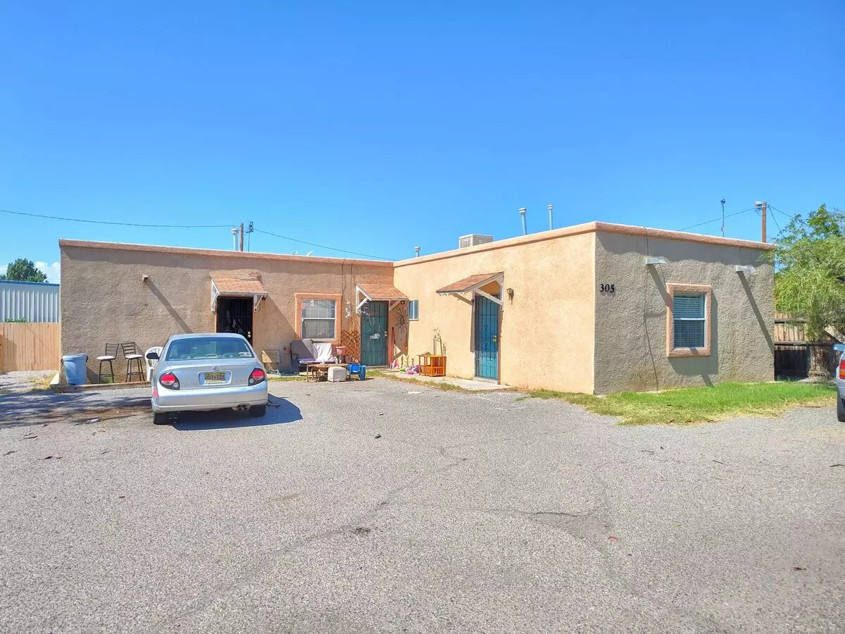 305 N. Almendra Apartment for rent in Las Cruces, NM