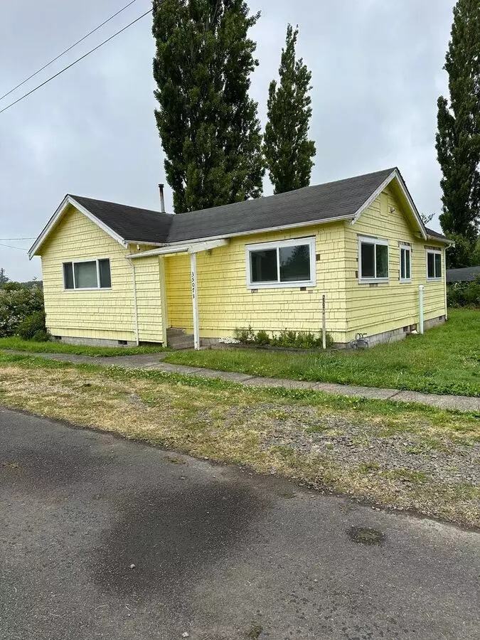 Quiet 2 Bedroom, 1 Bath Home - Application Pending House for rent in Astoria, OR