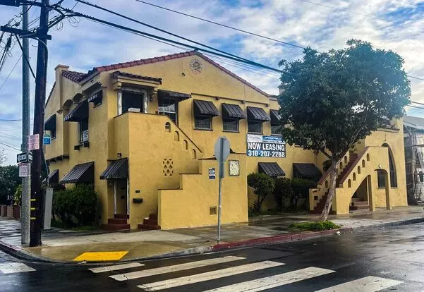 1203, 1205, 1207 E 15th St. & 1500 Orange Ave. Apartment for rent in Long Beach, CA