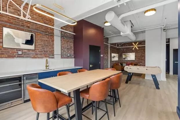 Ventana | On Wash Ave Apartment for rent in St Louis, MO
