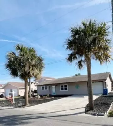 Waterfront 2br/2ba Home W/ Pool, Dock & Garage – $2,000 Unfurnished | $2,200 Furnished Apartment for rent in Hernando Beach, FL Waterfront 2br/2ba Home W/ Pool, Dock & Garage – $2,000 Unfurnished | $2,200 Furnished Apartment for rent in Hernando Beach, FL