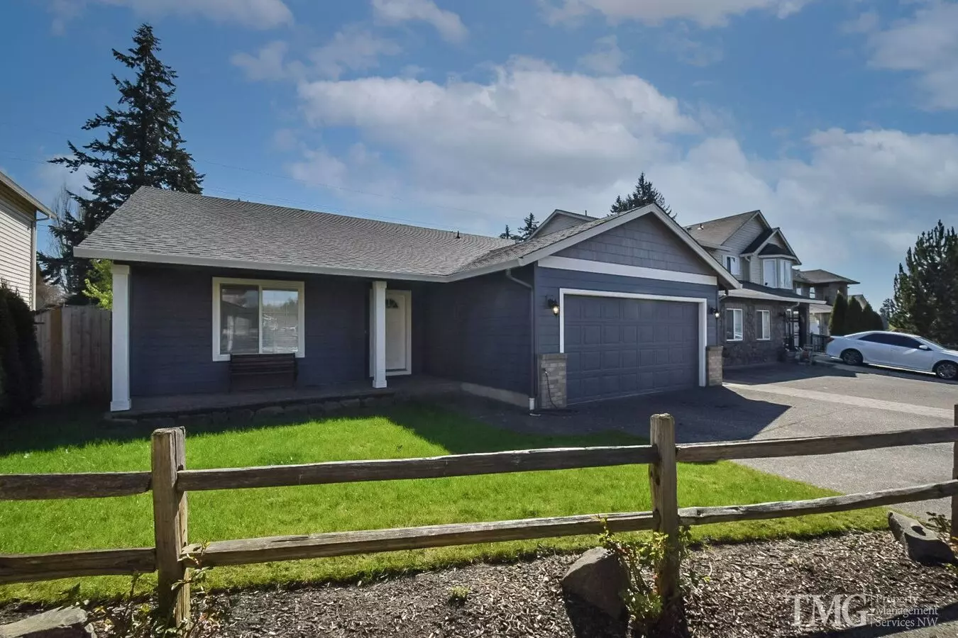 3 Bedroom Ranch W/ Vaulted Ceilings And Covered Patio In Orchards! House for rent in Vancouver, WA
