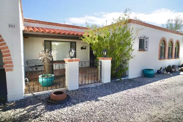 4 Bedroom Furnished In Catalina Foothills With Pool Apartment for rent in Tucson, AZ
