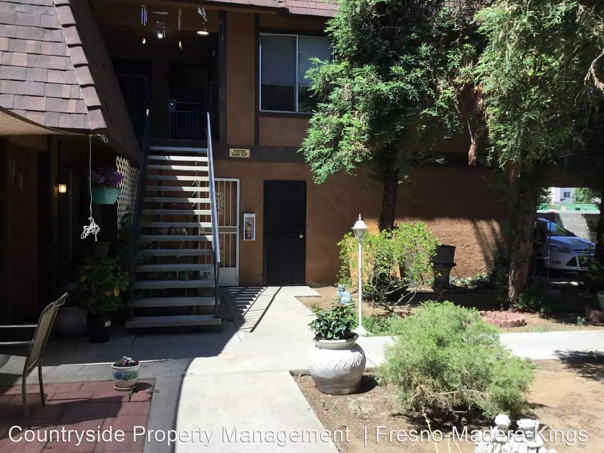 563 W Alamos Ave Apartment for rent in Clovis, CA