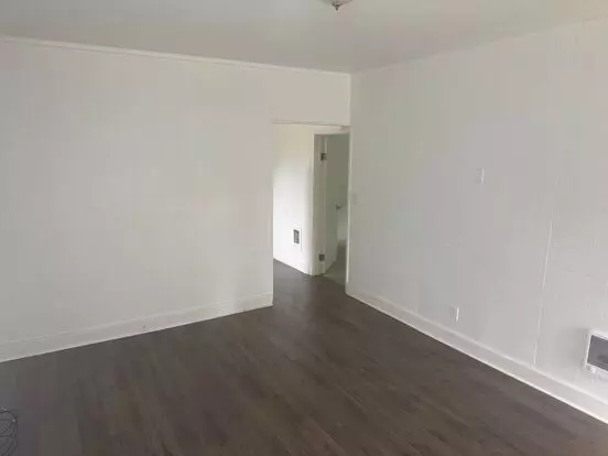 2355/2357 SE 146th Ave Apartment for rent in Portland, OR