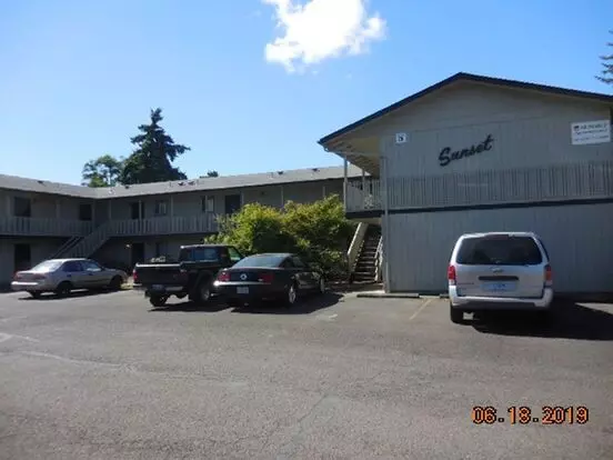Sunset Apartments 3530 W. Amazon/3501 Hilyard Apartment for rent in Eugene, OR