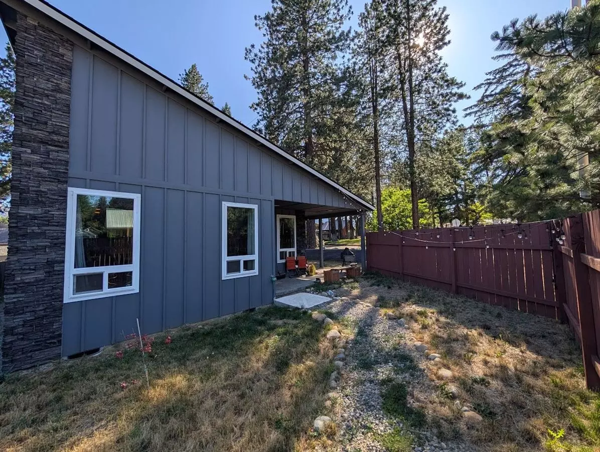 Newer Contemporary Home Right Downtown, All Applianes, Walk To Everything! House for rent in Cle Elum, WA