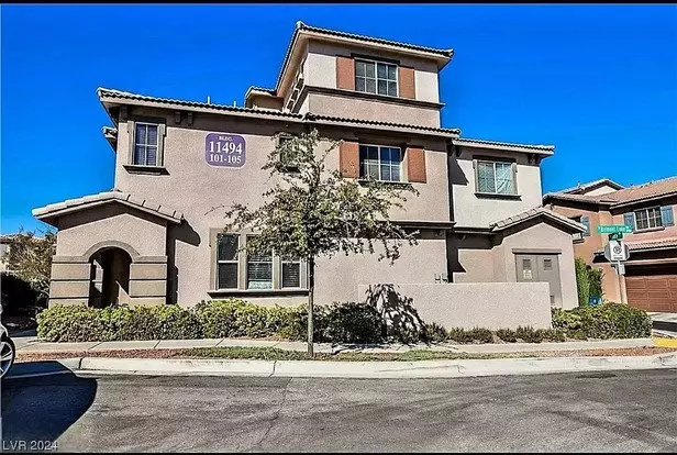2 Bed, 2.5 Bath Townhome For Rent In The Heart Of Summerlin Apartment for rent in Las Vegas, NV