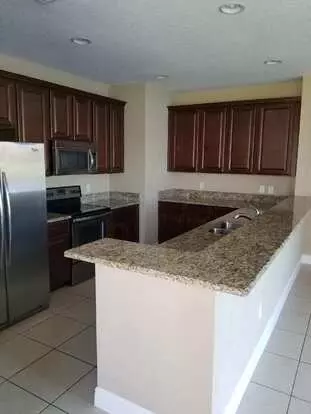 3 Bed 2.5 Bath Townhouse Apartment for rent in Orlando, FL