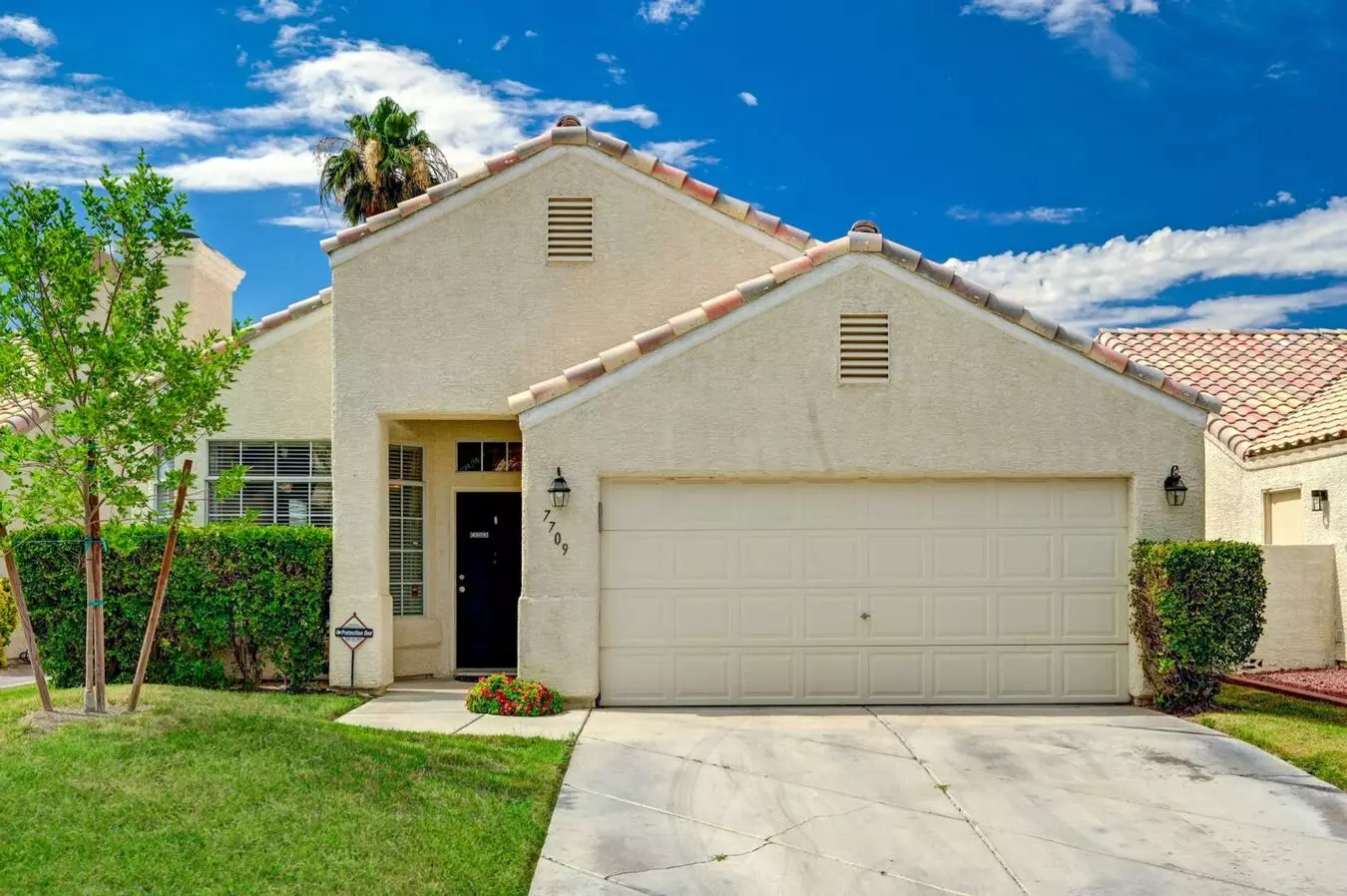 7709 Beach Falls Ct House for rent in Las Vegas, NV