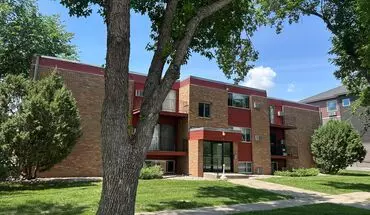 3 of 45 902 15th St N Apartment for rent in Fargo, ND