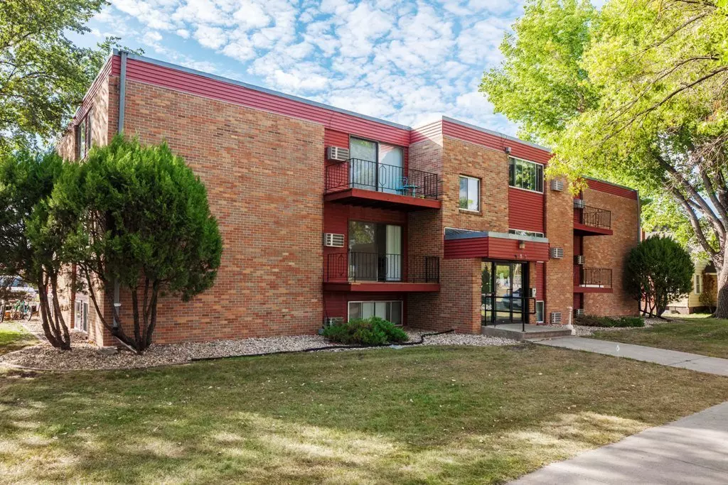 902 15th St N Apartment for rent in Fargo, ND