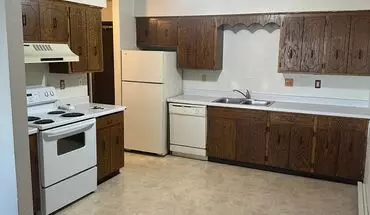 2 of 6 Westwood 915 Apartment for rent in Moorhead, MN