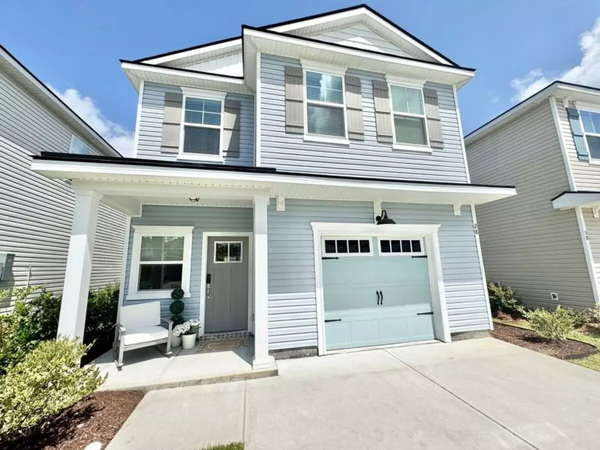 Welcome Home To 28 Pomona Circle-located In Desirable Bradley Point South House for rent in Savannah, GA