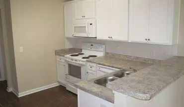 4 of 18 105 Connor Loop Apartment for rent in Richmond Hill, GA