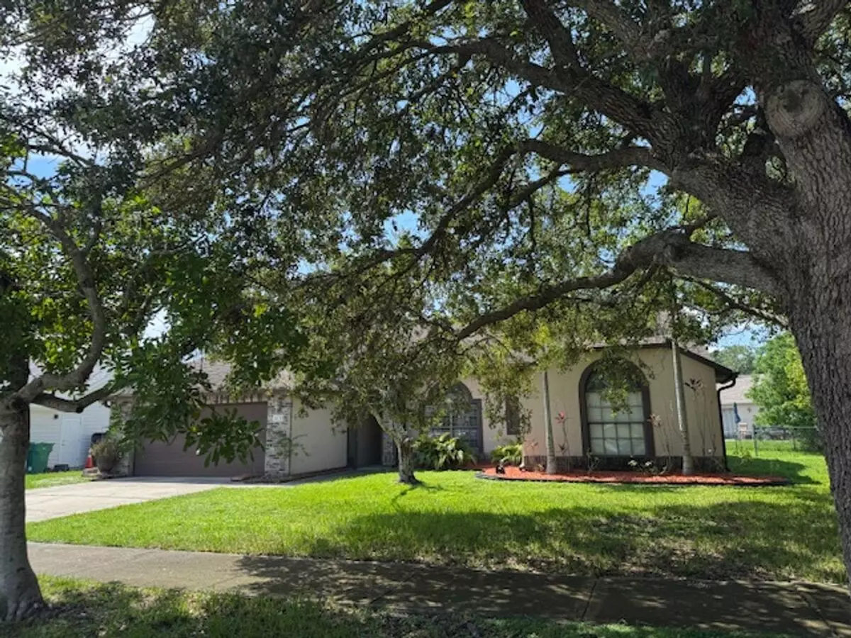 Big Open Floor Plan 3 Bedroom / 2 Bath / 2 Car Garage Home In Cocoa House for rent in Cocoa, FL