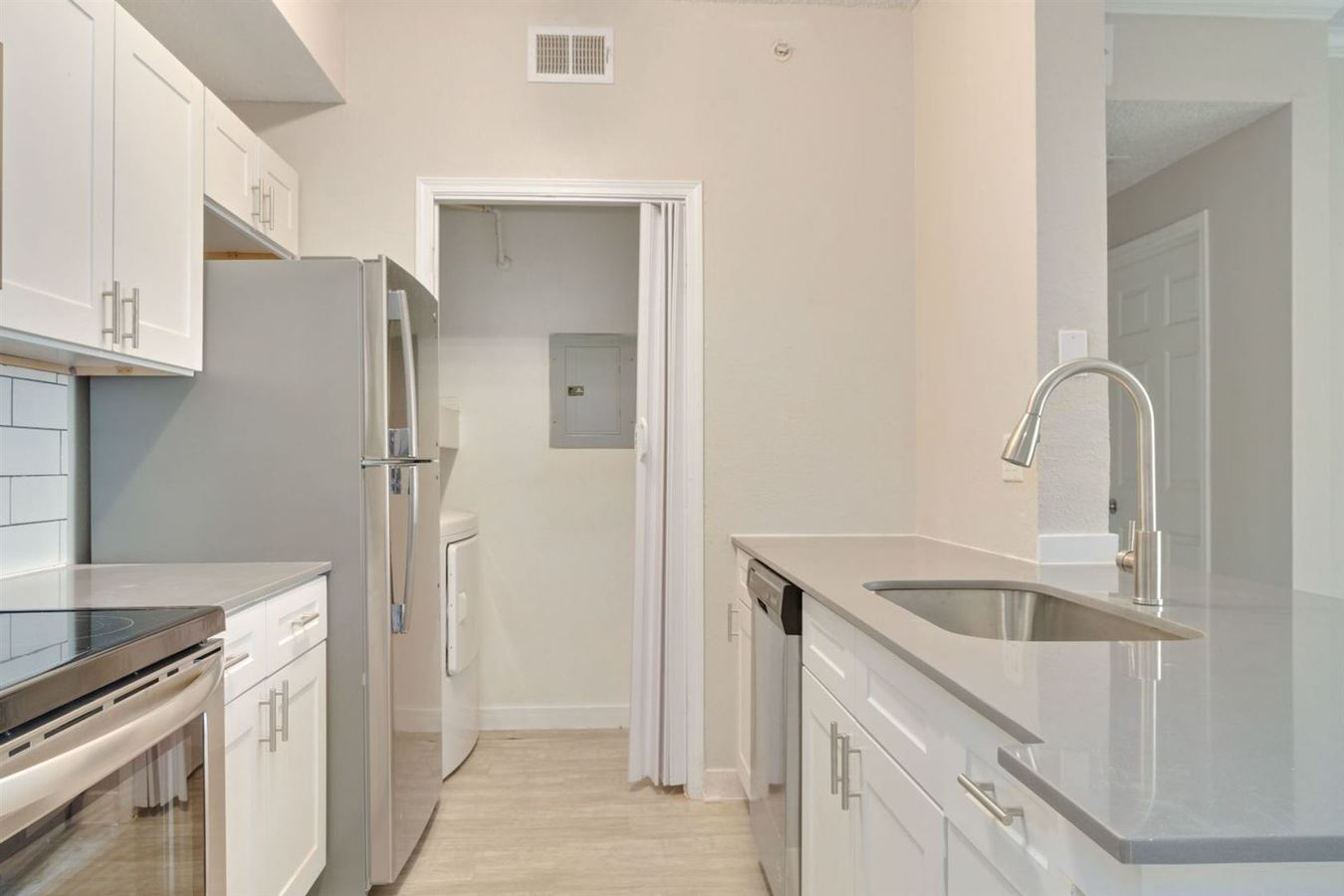 Tides at Lewisville Apartments Lewisville, TX Rentable