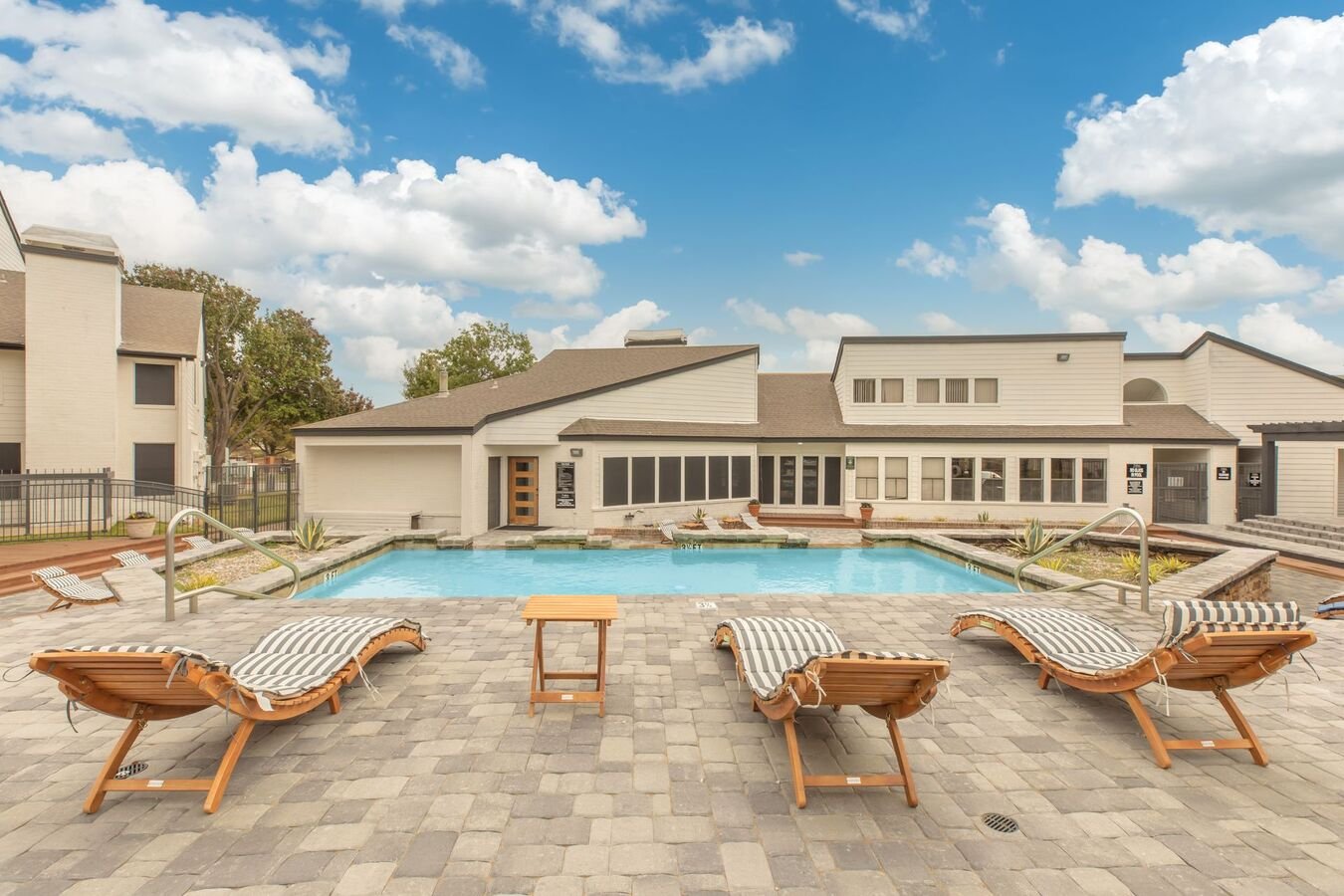 Tides on Overton Ridge Apartments Fort Worth, TX Rentable