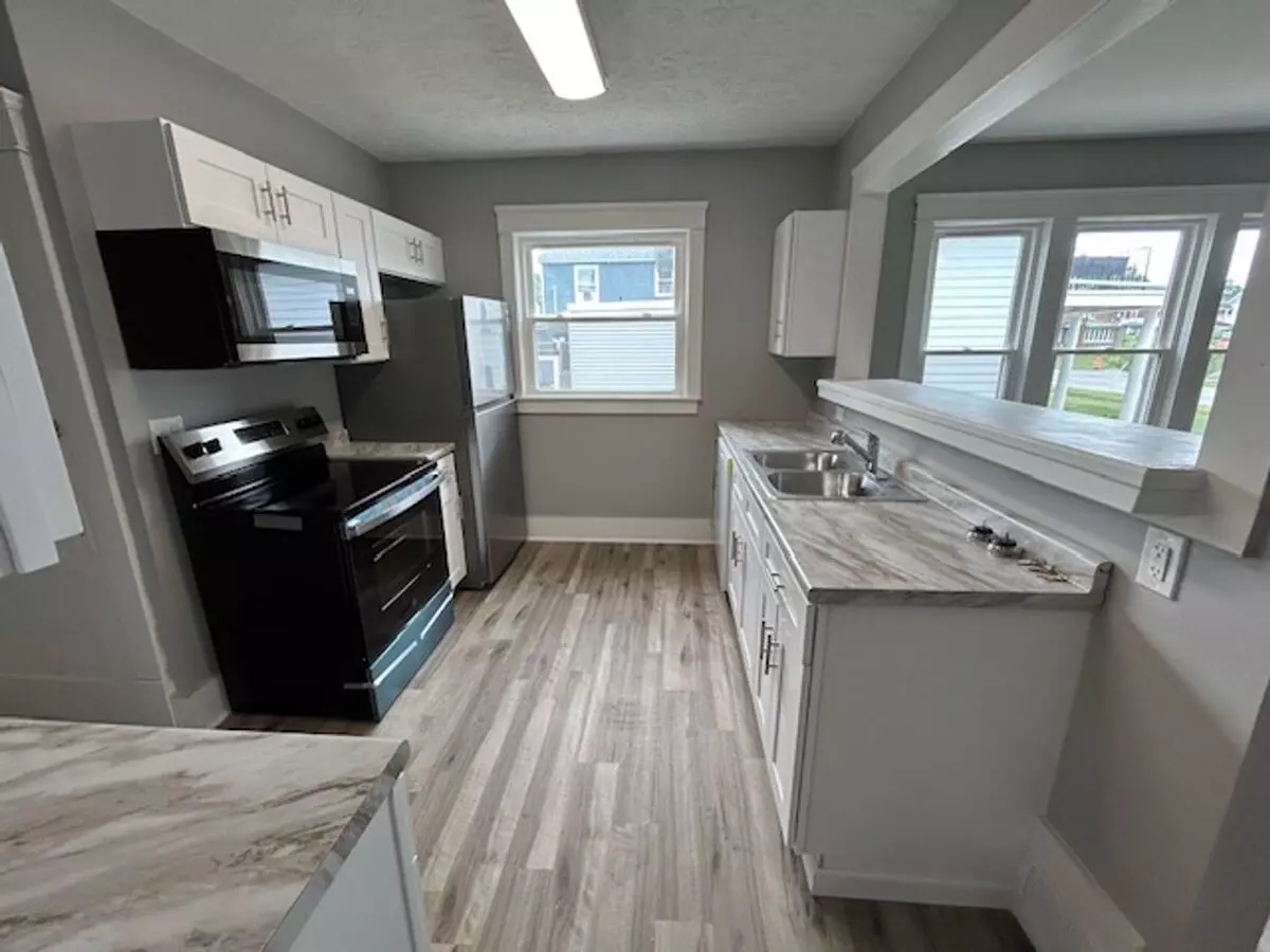 839 841 Allison Ave Apartment for rent in Lorain, OH