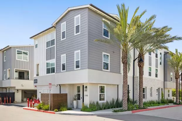 Stylish Tri-level Townhome In Prime Newport Beach Location Apartment for rent in Newport Beach, CA