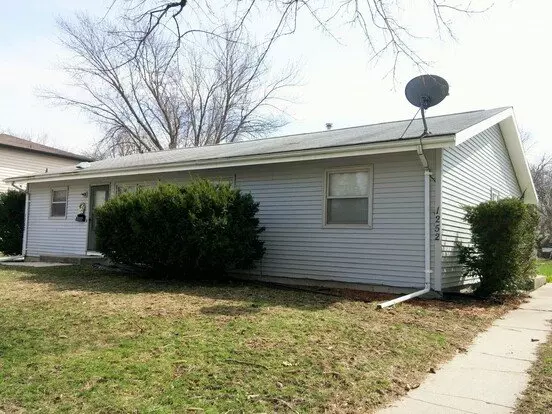 Available August 15th! 2 Bedroom Duplex W/garage Apartment for rent in Ames, IA
